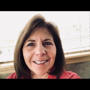 Meet your Posher, Pamela